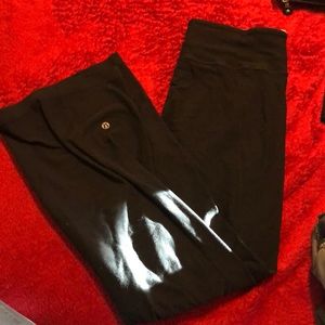 Lululemon groovy pants size 8